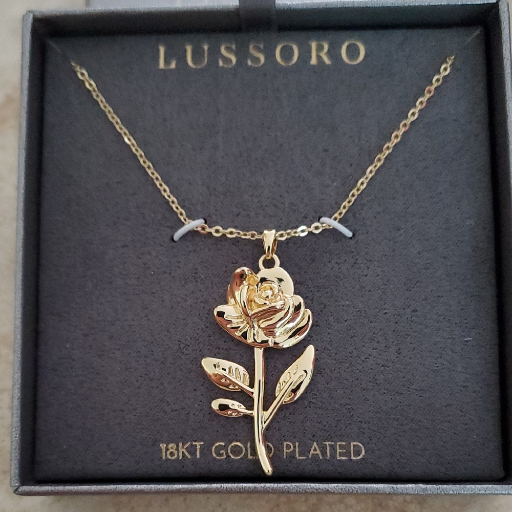 Gold Rose Pendant Necklace